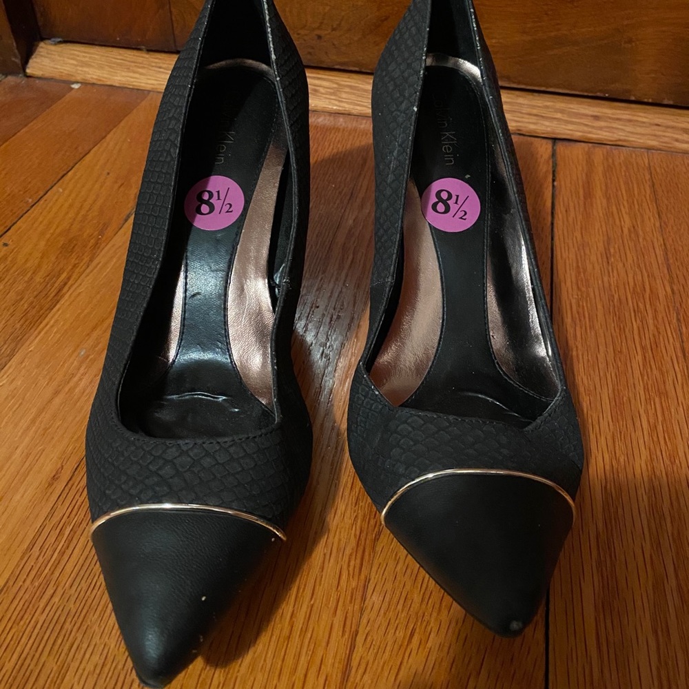 Calvin Klein Pumps